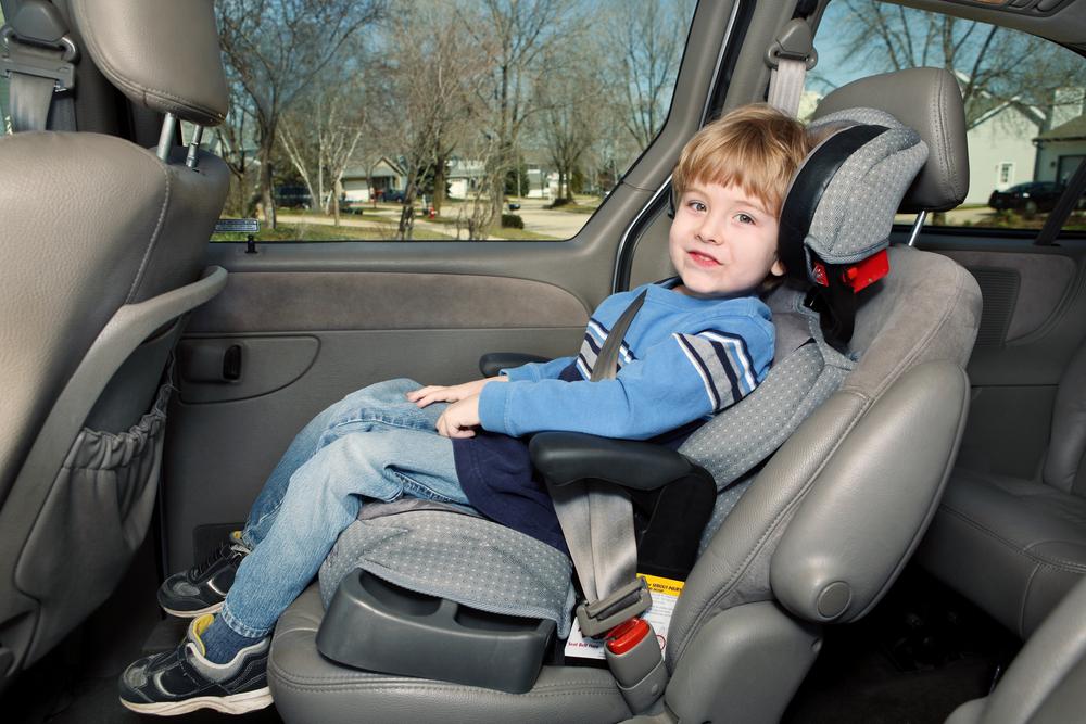 6 effective ways to childproof the car