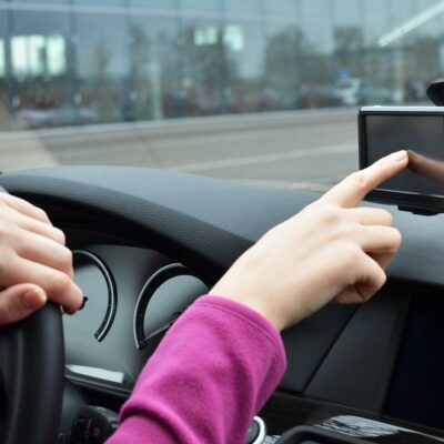 5 common uses of GPS devices